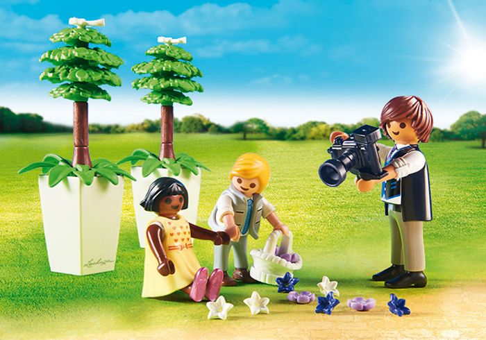 Copii cu flori si fotograf, Playmobil, 4 ani+