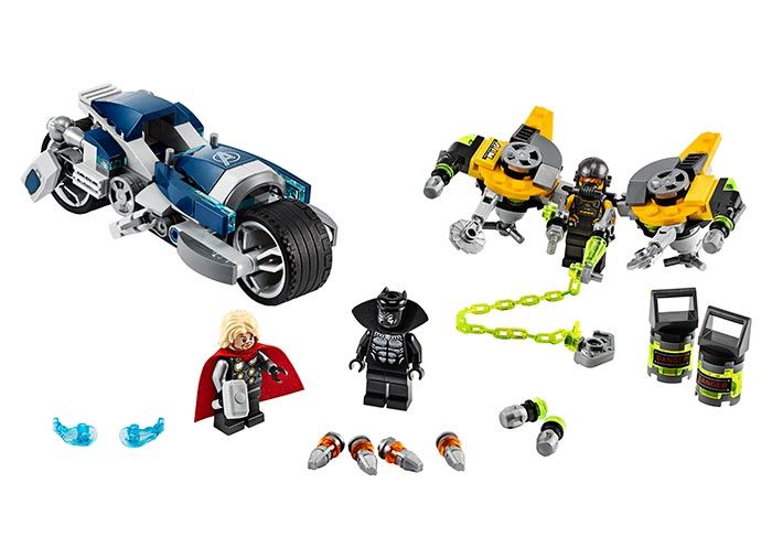 LEGO Marvel Super Heroes Atacul Razbunatorilor cu motocicleta 76142