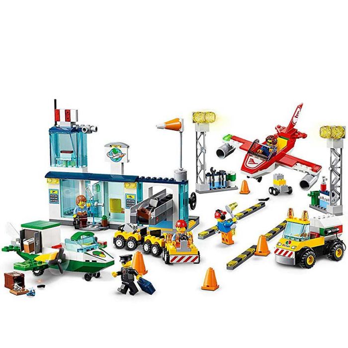 Aeroportul orasului 10764 LEGO® Juniors®
